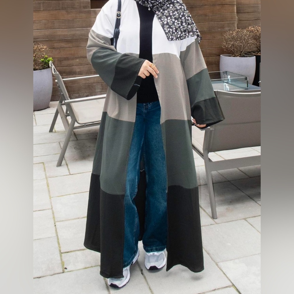 Green Stylish and Versatile Open Abaya Muslim Fashion Modest Wear